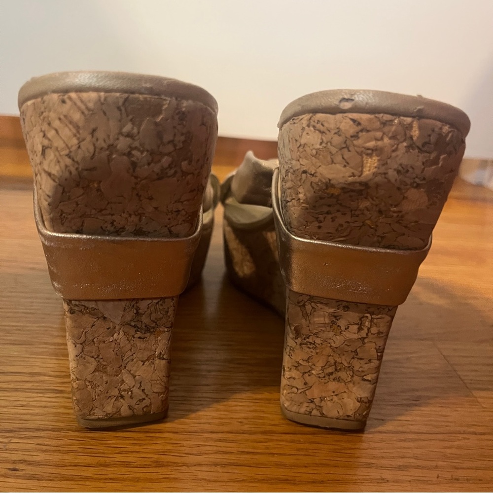 Jessica Simpson cork, wedge sandals - Picture 3 of 9